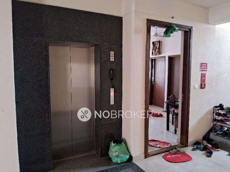 1 BHK Flat In Prestige Courtyards For Sale  In Sholinganallur