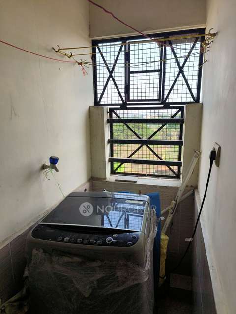 3 BHK Flat In Santha Towers For Sale  In Paruthippattu