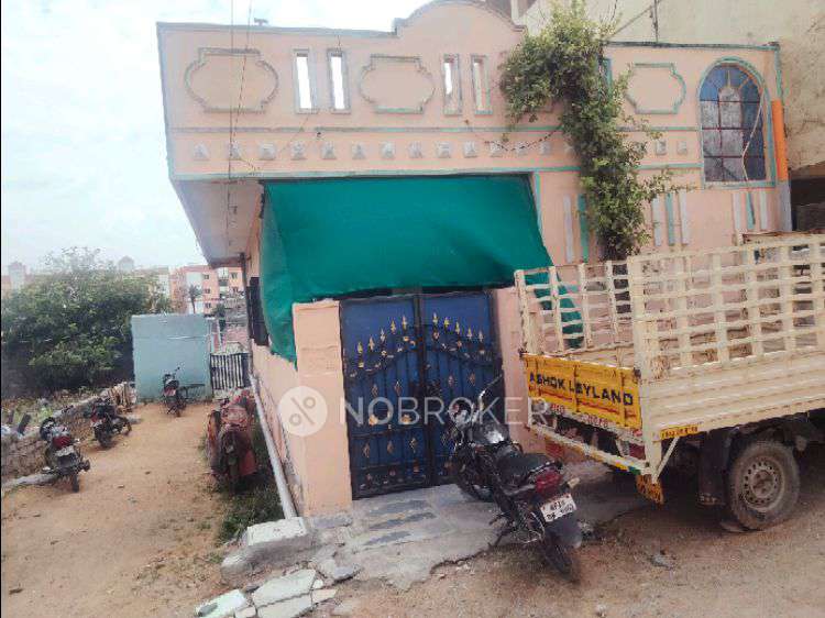 2 BHK House For Sale  In Hafeezpet