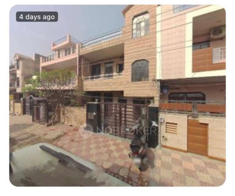 2 BHK House for Rent  In Sector 8