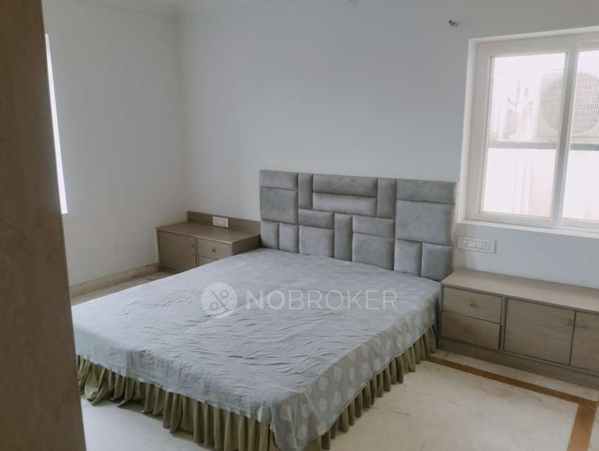 4+ BHK Flat For Sale  In Chanda Nagar