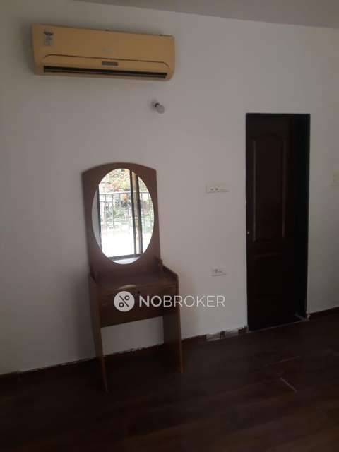 2 BHK Flat In Eisha Loreals For Sale  In Kondhwa