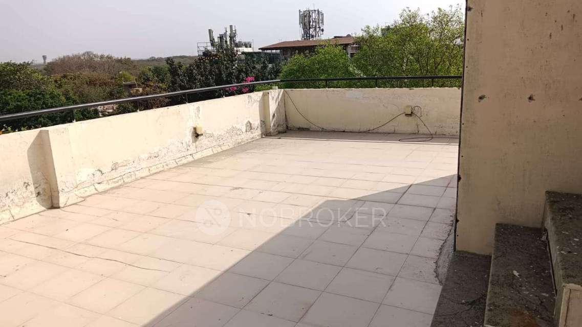 4 BHK Flat For Sale  In Greater Kailash