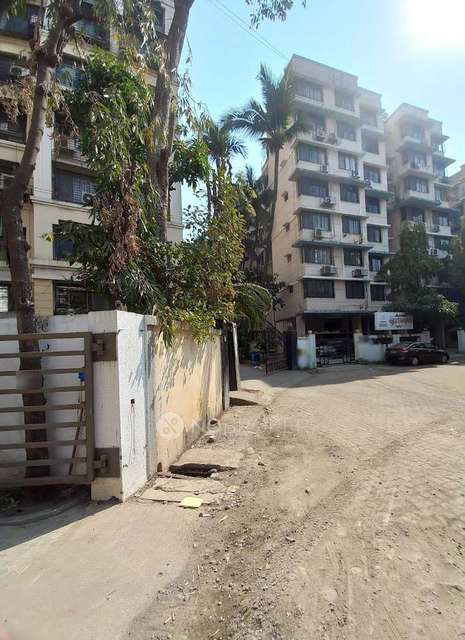 2 BHK Flat In  Geetanjali For Sale  In  Vile Parle East