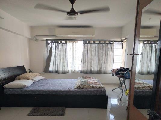 2 BHK Flat In  Geetanjali For Sale  In  Vile Parle East