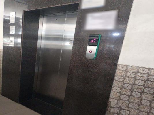 2 BHK Flat In  Geetanjali For Sale  In  Vile Parle East