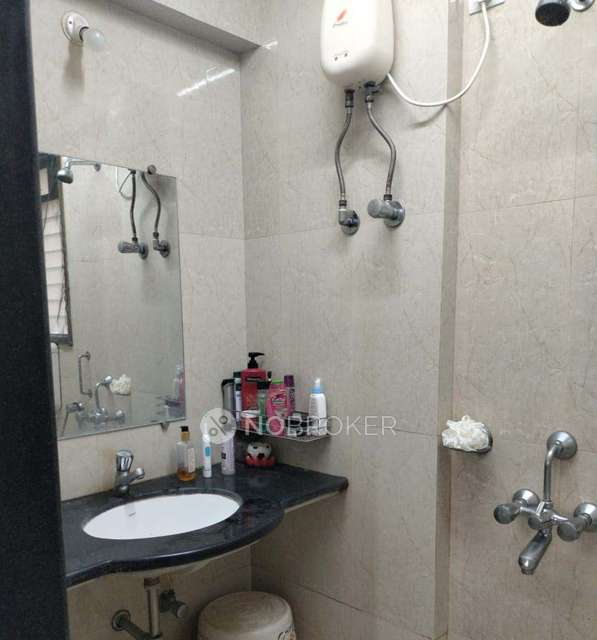 2 BHK Flat In  Geetanjali For Sale  In  Vile Parle East