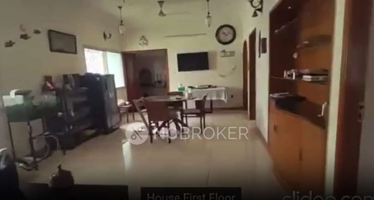 4+ BHK House for Rent  In Banagirinagara, Banashankari 3rd Stage, Banashankari