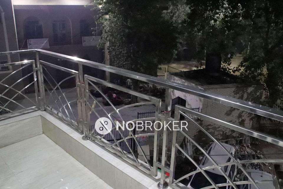 2 BHK Flat For Sale  In  Lado Sarai