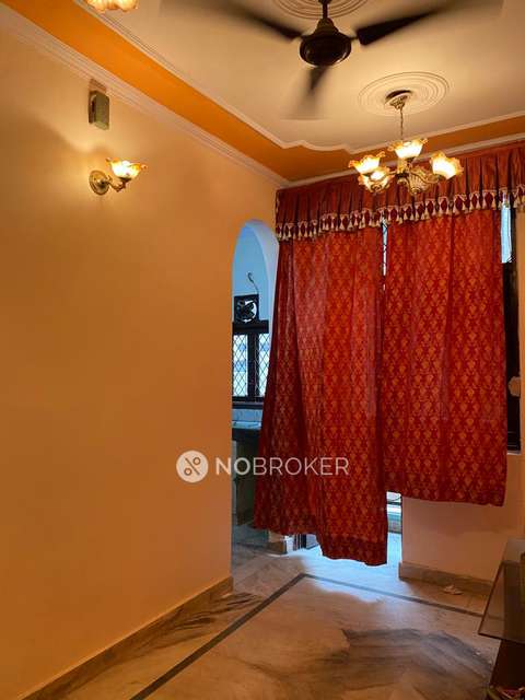 1 BHK Flat For Sale  In Govindpuri Extension
