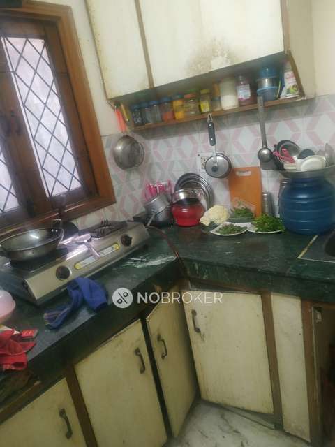 1 BHK Flat For Sale  In Govindpuri Extension