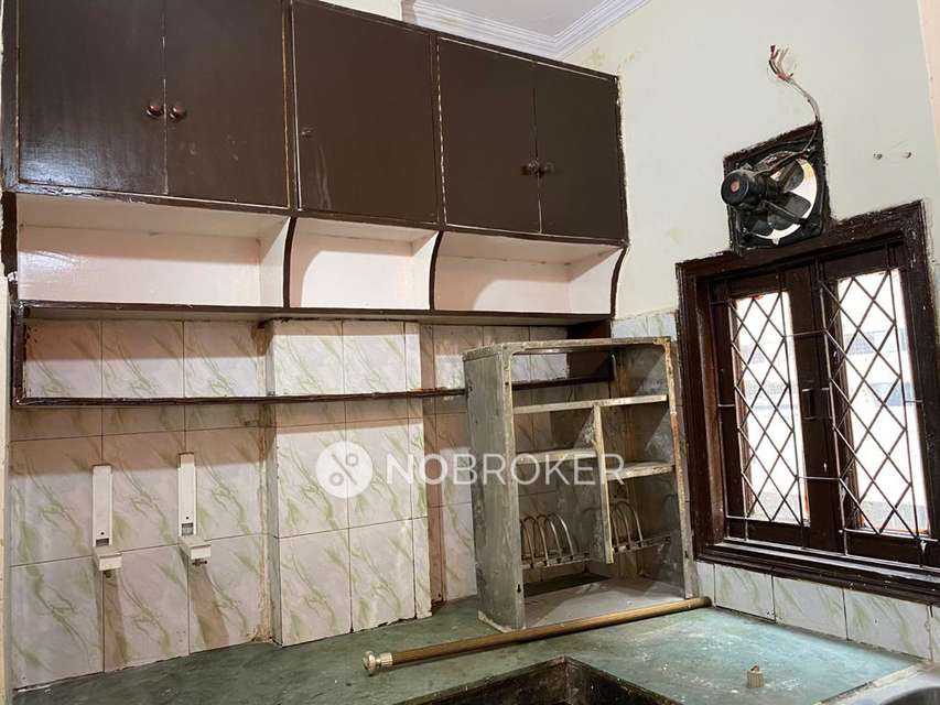 1 BHK Flat For Sale  In Govindpuri Extension