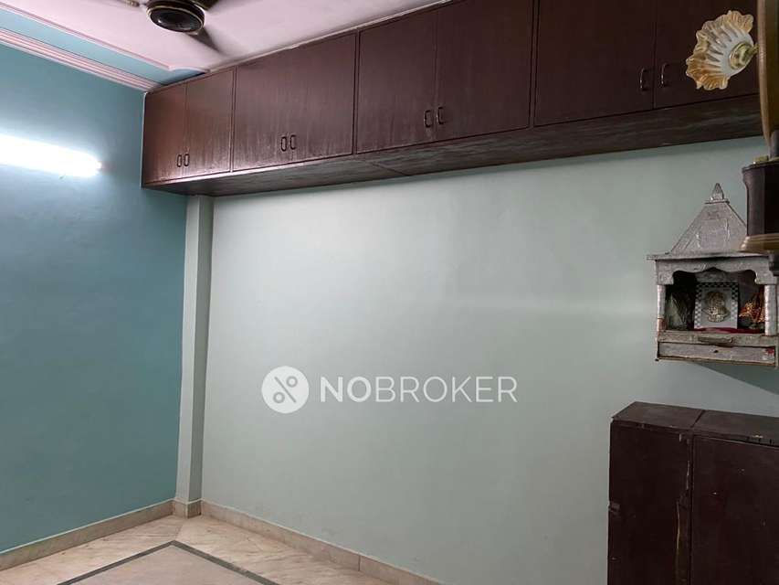 1 BHK Flat For Sale  In Govindpuri Extension