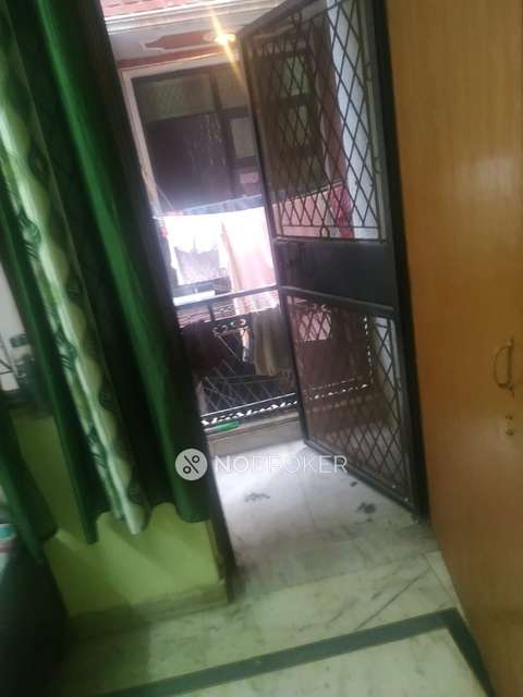 1 BHK Flat For Sale  In Govindpuri Extension