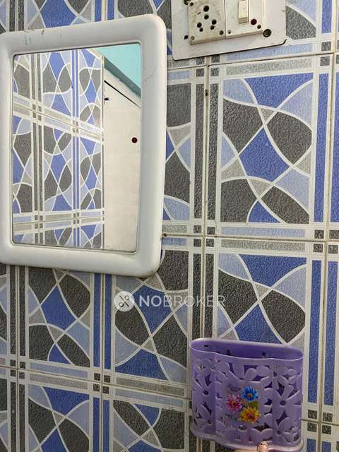 1 BHK Flat For Sale  In Govindpuri Extension