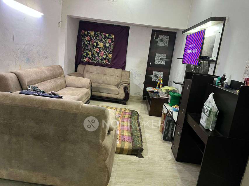 2 BHK Flat In Neelamber Apartments for Rent  In Pitam Pura