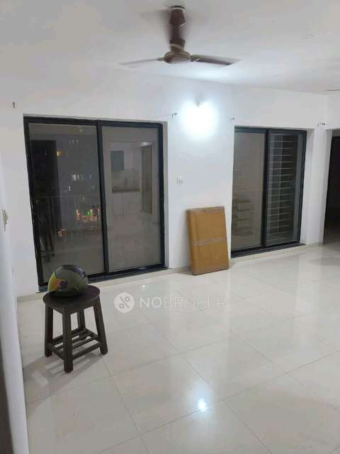 2 BHK Flat In Pride World City Long Island for Rent  In Charholi Budruk