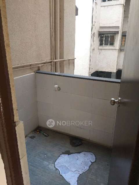 2 BHK Flat In Subhash Builders Vardhaman Township for Rent  In Hadapsar