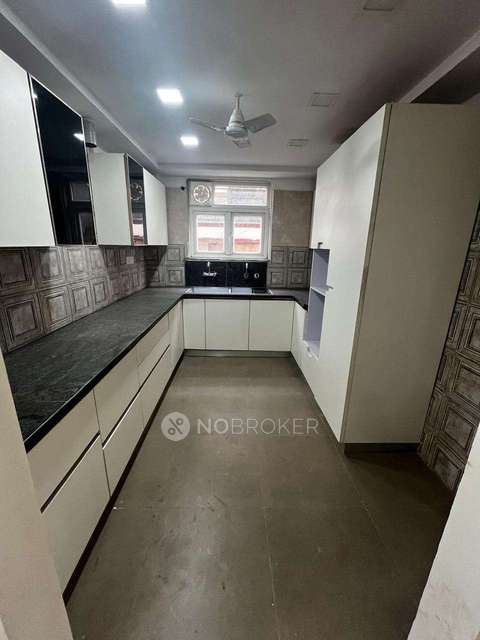 3 BHK Flat In Standalone Building	 For Sale  In Lajpat Nagar