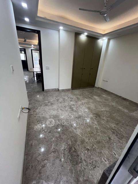 3 BHK Flat In Standalone Building	 For Sale  In Lajpat Nagar