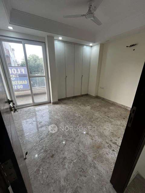 3 BHK Flat In Standalone Building	 For Sale  In Lajpat Nagar