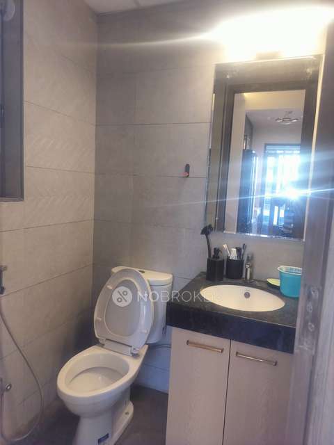 2 BHK Flat In Kalpataru Paramount C For Sale  In Thane West