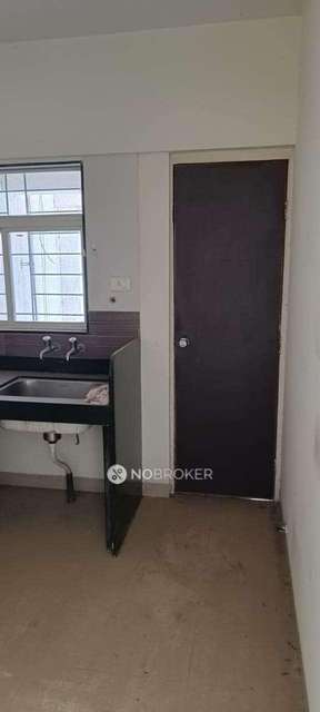 2 BHK Flat In Bhujbal Valay For Sale  In Hadapsar