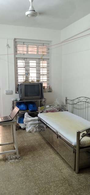 1 BHK Flat In Mohan Nagar For Sale  In  Sion