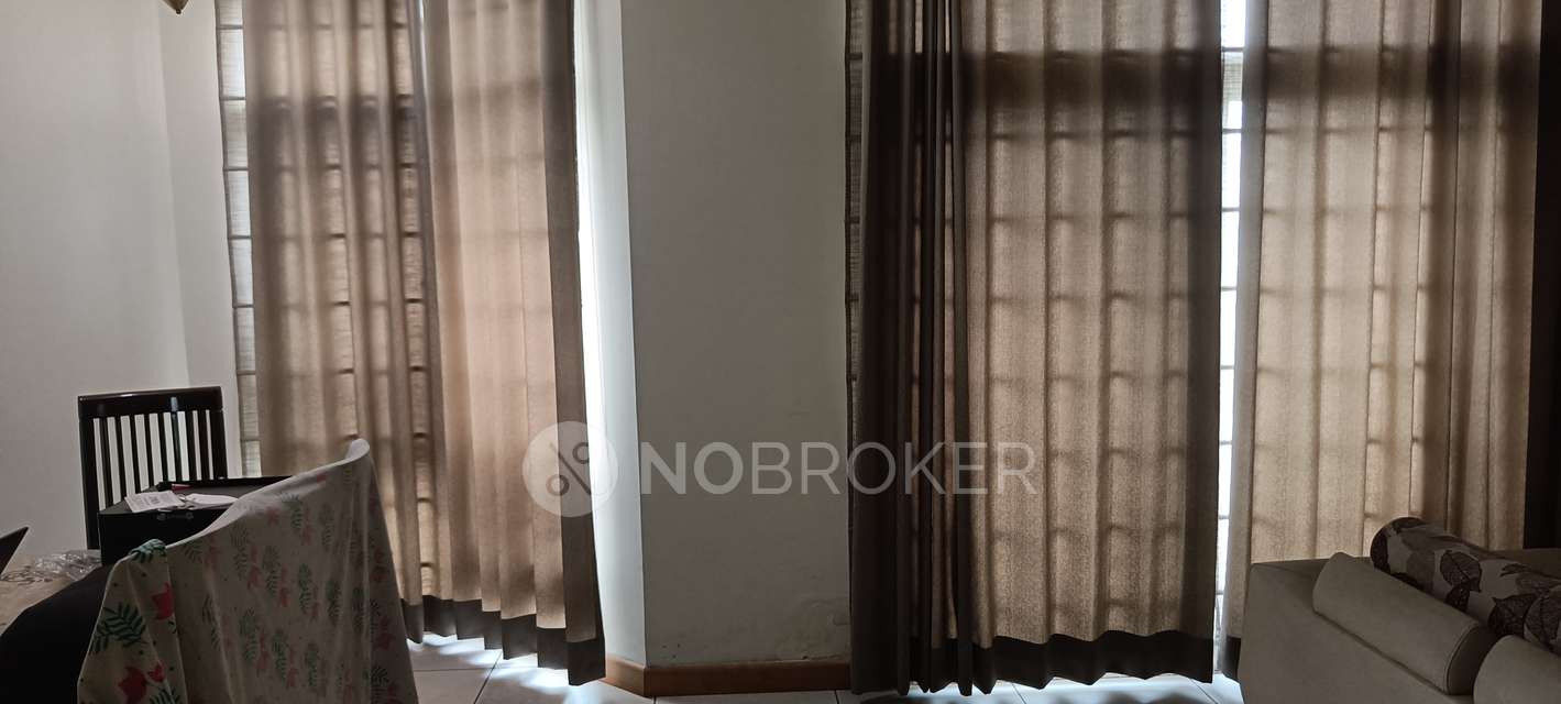 2 BHK Flat In Starcourt Tower  for Rent  In  Jaypee Greens
