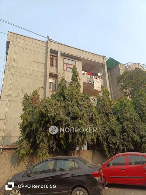 2 BHK Flat In Ramprastha Group, Surya Nagar For Sale  In Alaknanda Apartments, Block F