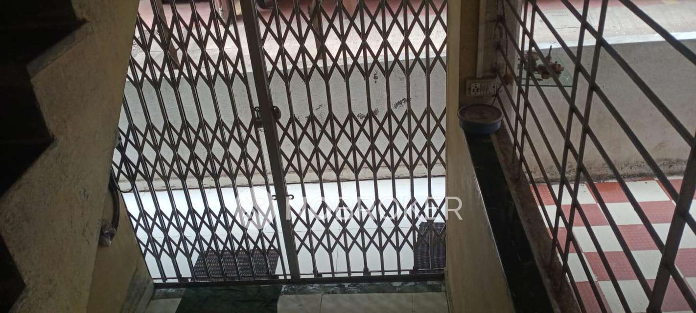 Shared Room for Male In 1 RK  In Indu Apartment