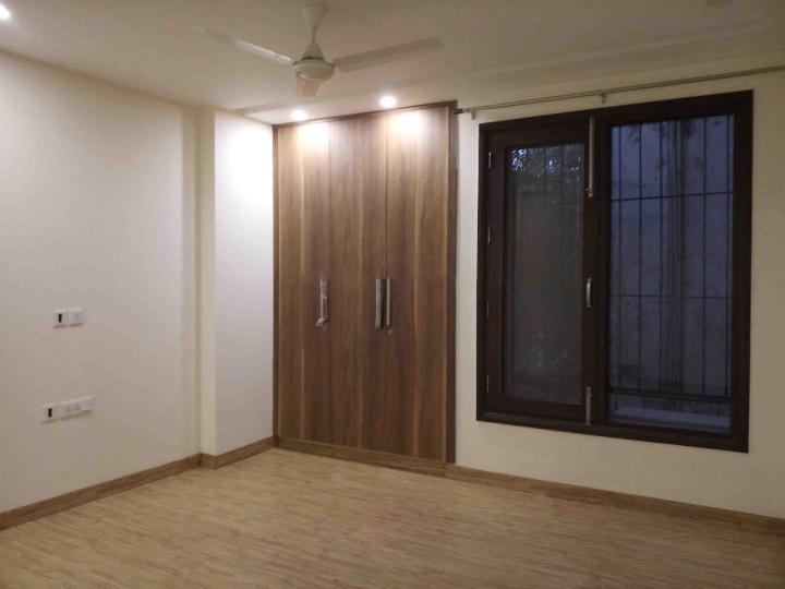 apartment Safdarjung Enclave Rent WITHOUT BROKERAGE Semifurnished 3