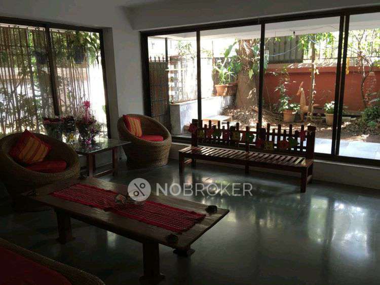 4+ BHK Flat In Garuda House For Sale  In Malad East