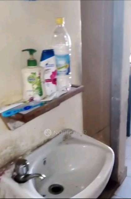 1 RK Flat In Narendra Complex Metro Station 10 Minutes Western Express Highway 10 Minutes International School 10 Minutes For Sale  In Dahisar East