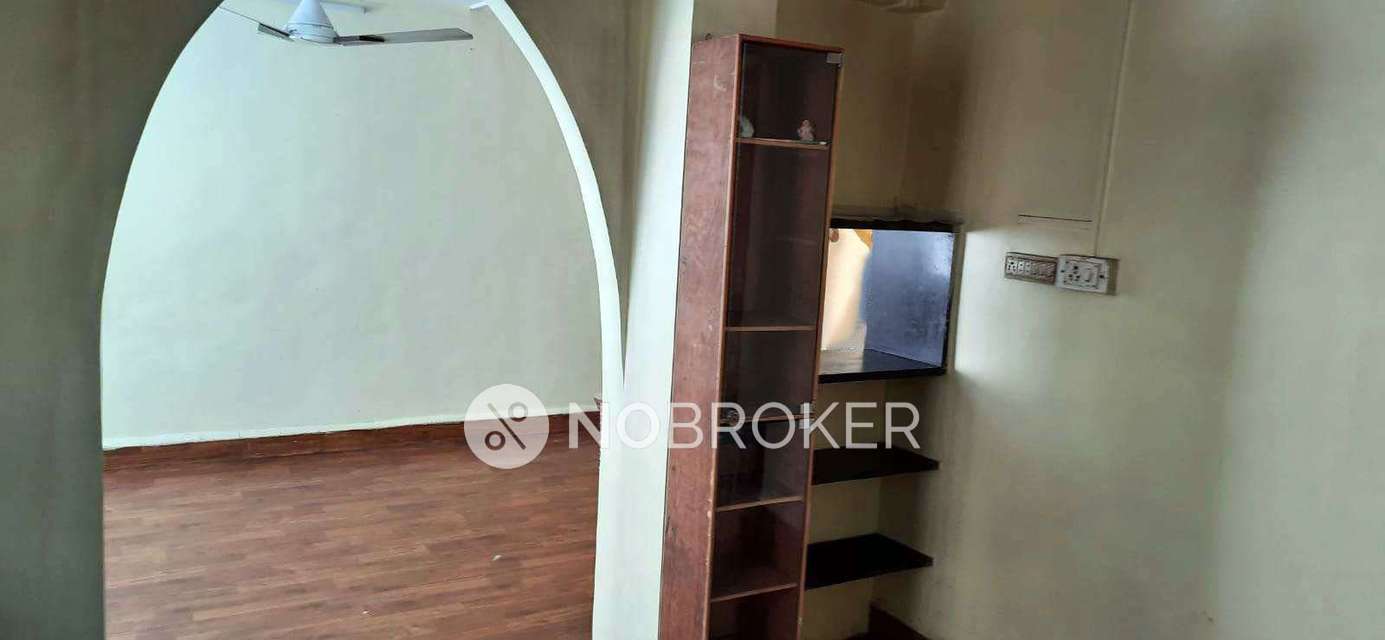 2 BHK Flat In Kumar Co Operative Housing Society for Rent  In Sinhagad Road