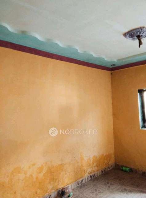 1 RK Flat In Dhondu Bhane Chawl For Sale  In  Kalyan East, 