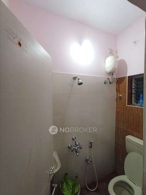 2 BHK Flat In Pinnacle Apartments For Sale  In Tambaram