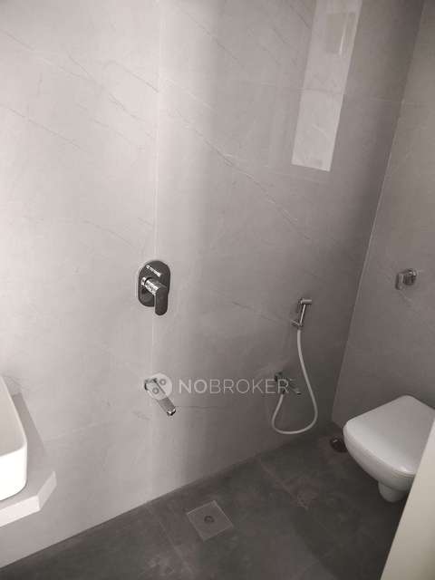 2 BHK Flat In Harmony Mahashreenathji Chsl For Sale  In Borivali West