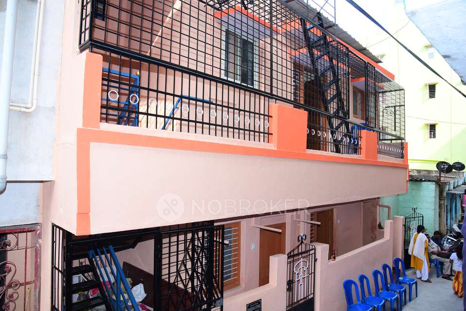 1 BHK House for Rent  In Kr Puram Metro Station