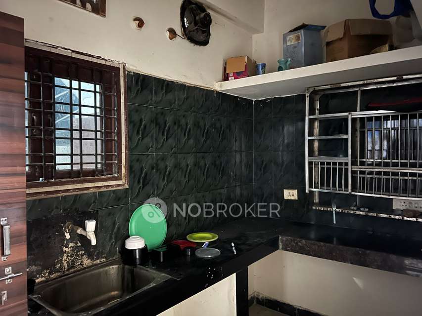 1 BHK Flat for Rent  In  Madhapur