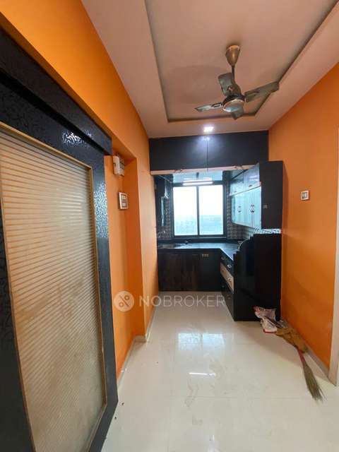 1 BHK Flat In Express View Apartment For Sale  In Kurla East