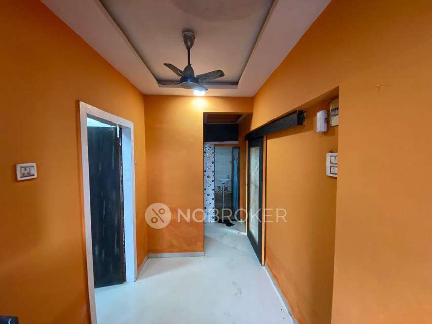 1 BHK Flat In Express View Apartment For Sale  In Kurla East