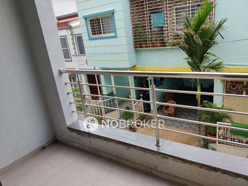 1 RK Flat In Patil Building for Rent  In Lohegaon