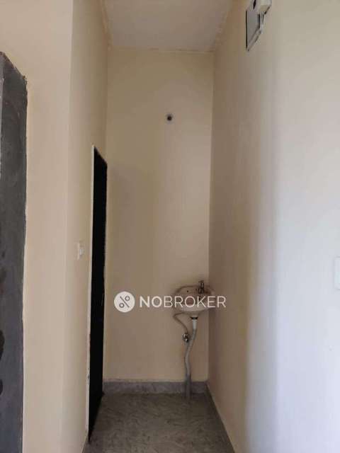 1 RK Flat In Patil Building for Rent  In Lohegaon