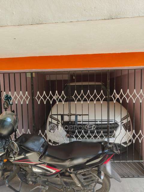 2 BHK Flat In Shri  Hari Krupa For Sale  In Kottivakkam