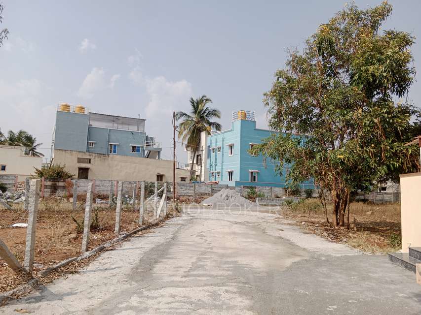 Plot For Sale  In Muthanallur