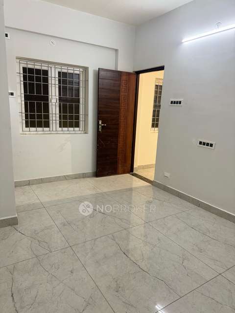 1 BHK Flat In Royalton Platina For Sale  In Nungambakkam