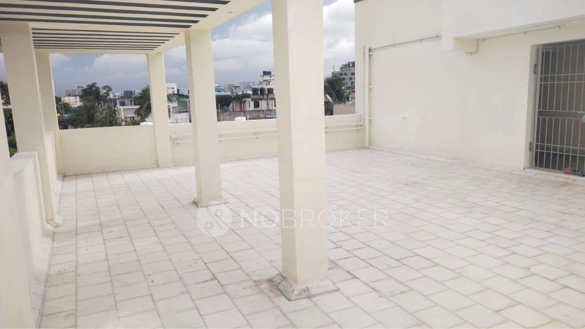 1 BHK Flat In Royalton Platina For Sale  In Nungambakkam