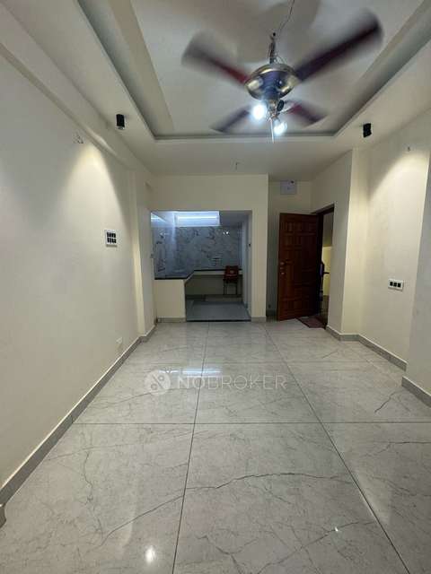 1 BHK Flat In Royalton Platina For Sale  In Nungambakkam