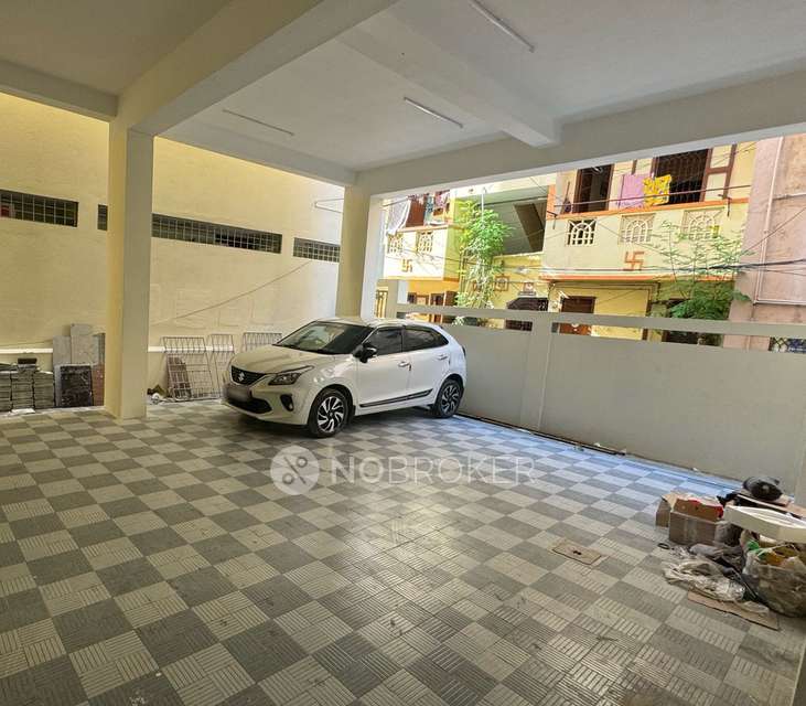 1 BHK Flat In Royalton Platina For Sale  In Nungambakkam